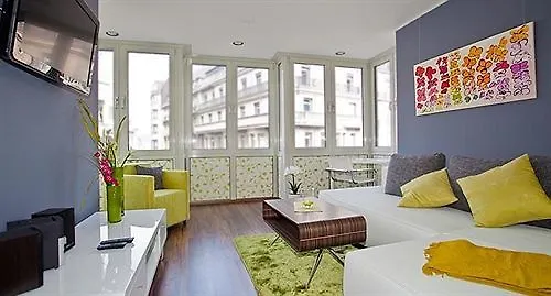 First Domizil Appartement Keulen