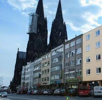 First Domizil Appartement Keulen