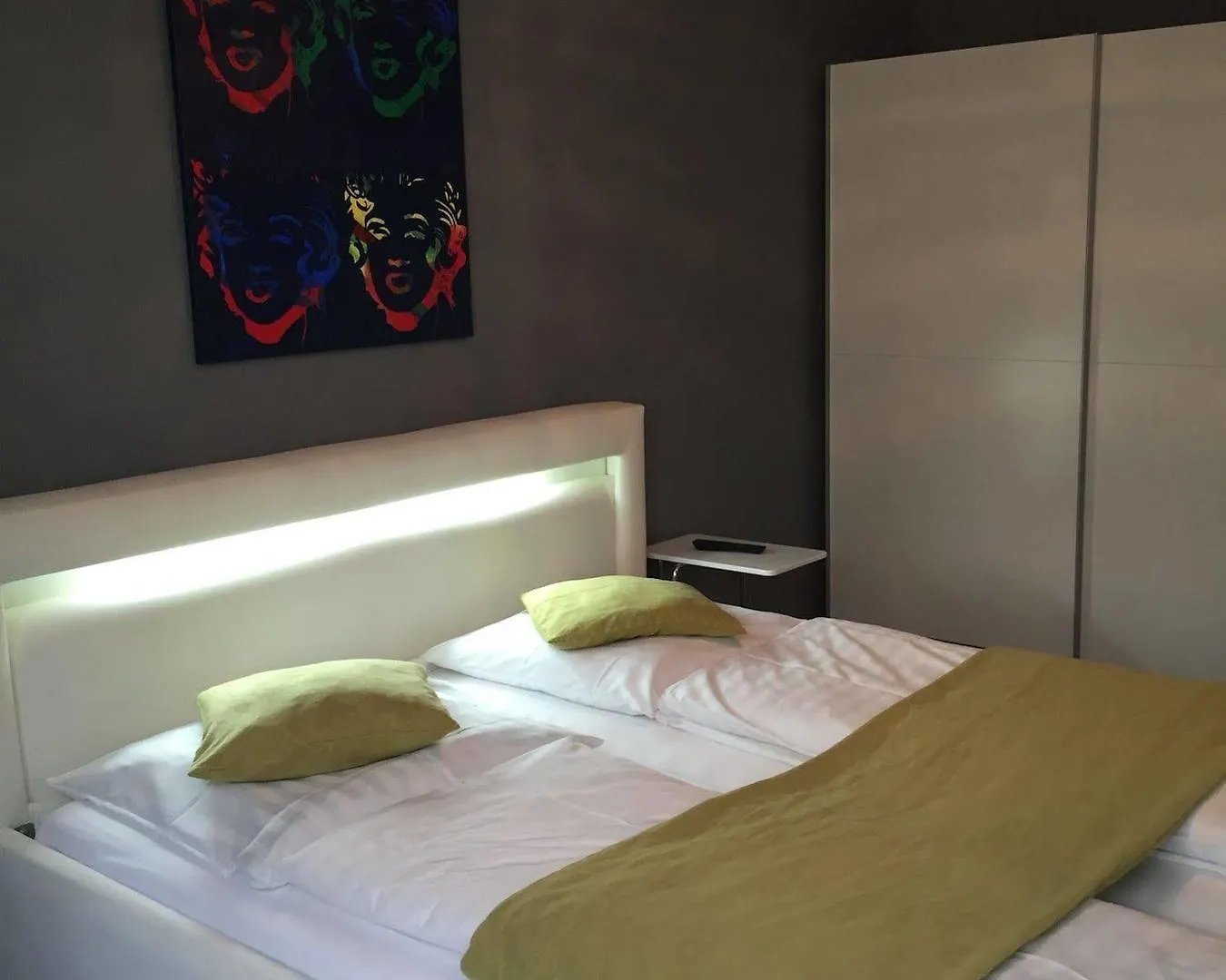 First Domizil Appartement Keulen